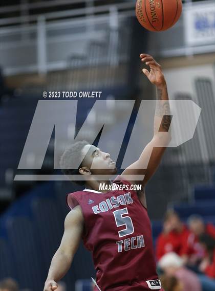 Thumbnail 1 in Fairport vs. Edison Tech (NYSPHSAA AA Section 5 Semifinal) photogallery.