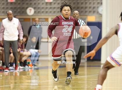 Thumbnail 2 in Fairport vs. Edison Tech (NYSPHSAA AA Section 5 Semifinal) photogallery.