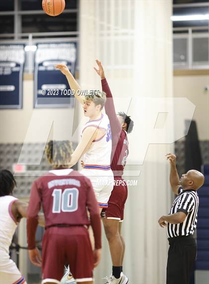Thumbnail 1 in Fairport vs. Edison Tech (NYSPHSAA AA Section 5 Semifinal) photogallery.