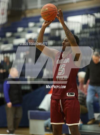 Thumbnail 3 in Fairport vs. Edison Tech (NYSPHSAA AA Section 5 Semifinal) photogallery.