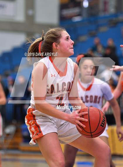 Thumbnail 2 in Skyridge vs. Murray (UHSAAA 5A Quarterfinal) photogallery.
