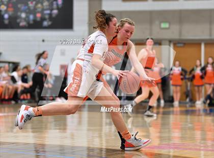 Thumbnail 1 in Skyridge vs. Murray (UHSAAA 5A Quarterfinal) photogallery.