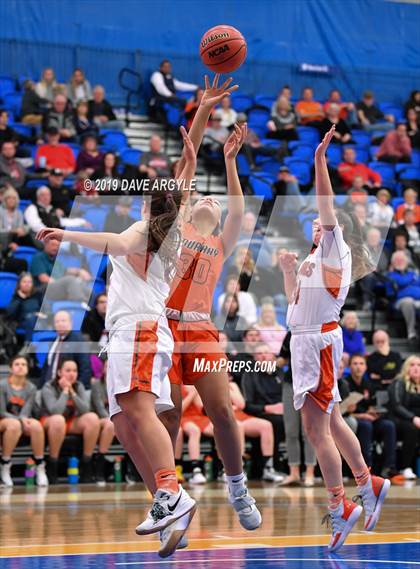 Thumbnail 2 in Skyridge vs. Murray (UHSAAA 5A Quarterfinal) photogallery.