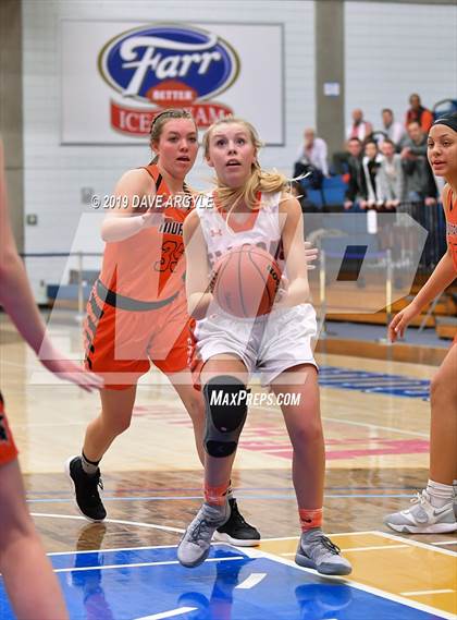 Thumbnail 3 in Skyridge vs. Murray (UHSAAA 5A Quarterfinal) photogallery.