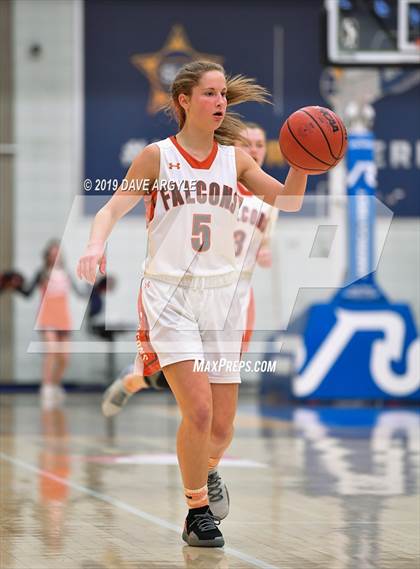 Thumbnail 3 in Skyridge vs. Murray (UHSAAA 5A Quarterfinal) photogallery.