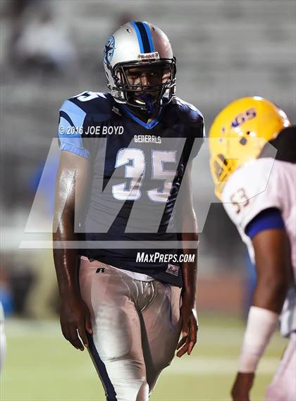Thumbnail 2 in Lee vs. Jemison photogallery.