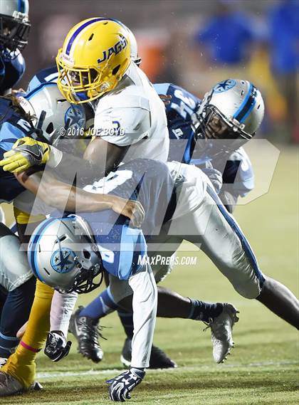Thumbnail 2 in Lee vs. Jemison photogallery.