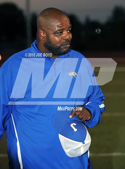 Thumbnail 2 in Lee vs. Jemison photogallery.