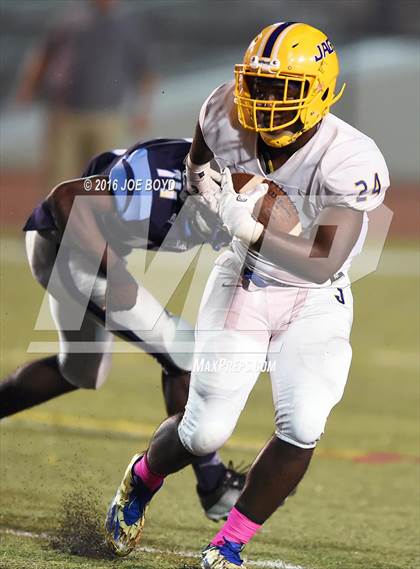 Thumbnail 2 in Lee vs. Jemison photogallery.