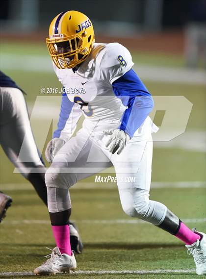 Thumbnail 2 in Lee vs. Jemison photogallery.