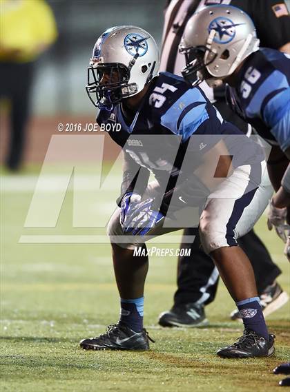 Thumbnail 2 in Lee vs. Jemison photogallery.