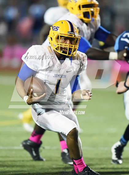 Thumbnail 3 in Lee vs. Jemison photogallery.