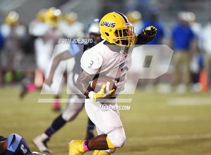 Thumbnail 3 in Lee vs. Jemison photogallery.