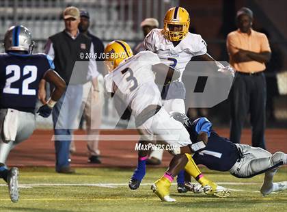 Thumbnail 3 in Lee vs. Jemison photogallery.