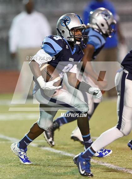 Thumbnail 2 in Lee vs. Jemison photogallery.