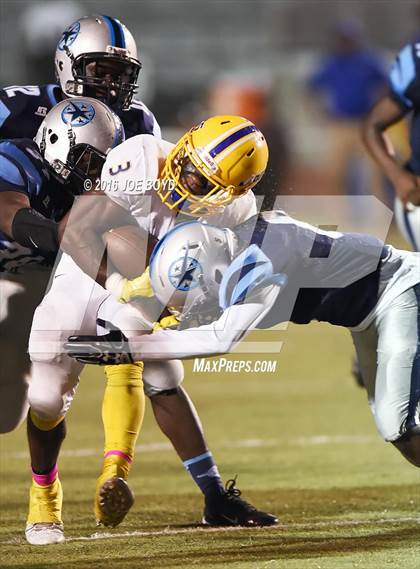 Thumbnail 3 in Lee vs. Jemison photogallery.
