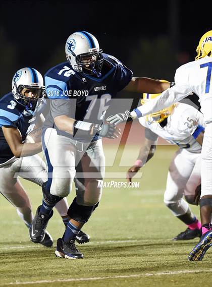 Thumbnail 3 in Lee vs. Jemison photogallery.