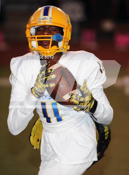 Thumbnail 1 in Lee vs. Jemison photogallery.