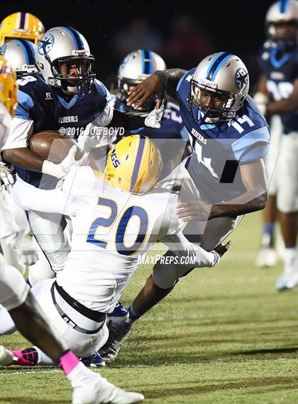 Thumbnail 2 in Lee vs. Jemison photogallery.
