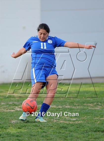 Thumbnail 1 in El Monte @ Arroyo photogallery.
