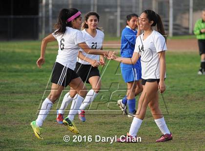 Thumbnail 1 in El Monte @ Arroyo photogallery.