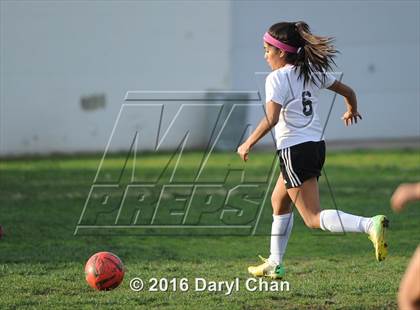 Thumbnail 1 in El Monte @ Arroyo photogallery.