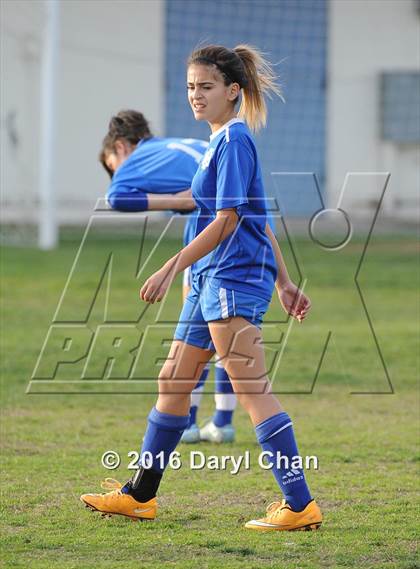Thumbnail 1 in El Monte @ Arroyo photogallery.