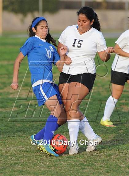 Thumbnail 1 in El Monte @ Arroyo photogallery.