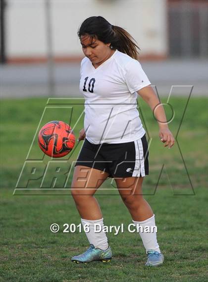 Thumbnail 1 in El Monte @ Arroyo photogallery.