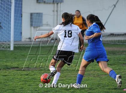 Thumbnail 1 in El Monte @ Arroyo photogallery.
