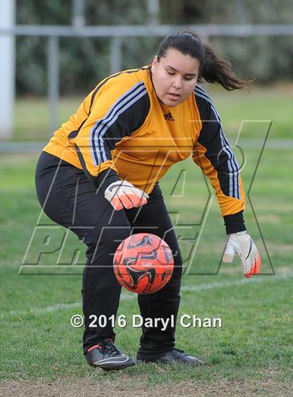 Thumbnail 2 in El Monte @ Arroyo photogallery.