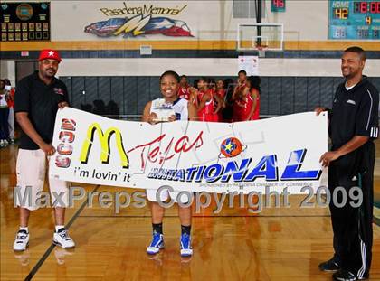 Thumbnail 2 in North Shore vs North Crowley (McDonalds Texas Invitational) photogallery.