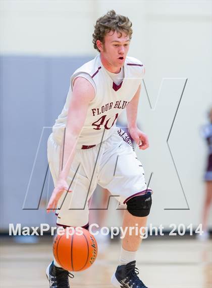 Thumbnail 3 in Flour Bluff vs. Clemens (UIL 4A Regional Semifinals) photogallery.