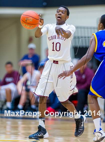 Thumbnail 2 in Flour Bluff vs. Clemens (UIL 4A Regional Semifinals) photogallery.