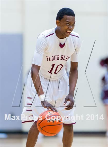 Thumbnail 2 in Flour Bluff vs. Clemens (UIL 4A Regional Semifinals) photogallery.