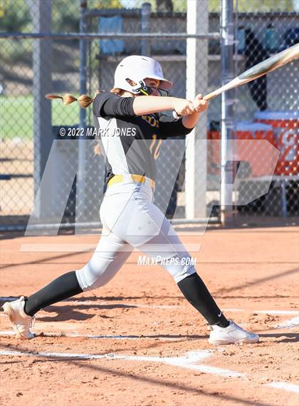 Thumbnail 2 in Phoenix Country Day vs. Fountain Hills (PCDS Desert Classic)  photogallery.
