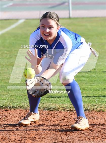 Thumbnail 1 in Phoenix Country Day vs. Fountain Hills (PCDS Desert Classic)  photogallery.