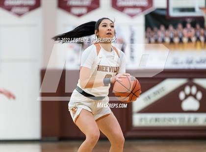 Thumbnail 3 in Jones vs. Navarro (UIL 4A Area Playoffs) photogallery.