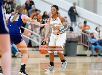 Thumbnail 1 in Jones vs. Navarro (UIL 4A Area Playoffs) photogallery.
