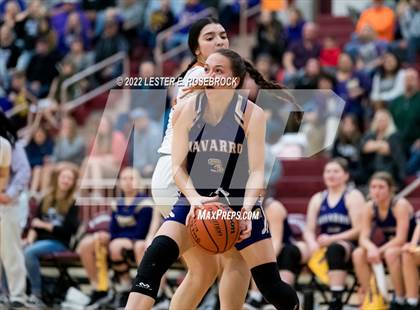 Thumbnail 2 in Jones vs. Navarro (UIL 4A Area Playoffs) photogallery.