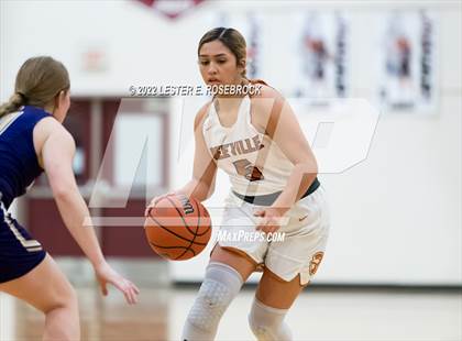 Thumbnail 1 in Jones vs. Navarro (UIL 4A Area Playoffs) photogallery.