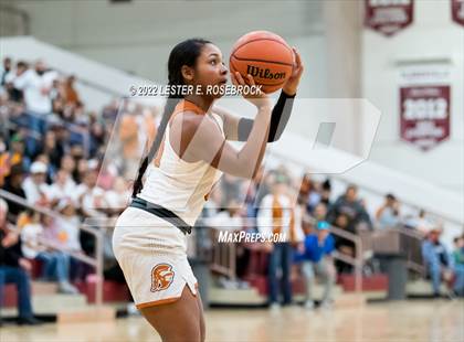 Thumbnail 2 in Jones vs. Navarro (UIL 4A Area Playoffs) photogallery.