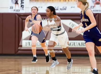 Thumbnail 2 in Jones vs. Navarro (UIL 4A Area Playoffs) photogallery.