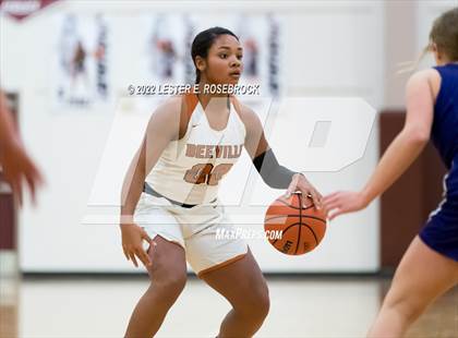 Thumbnail 3 in Jones vs. Navarro (UIL 4A Area Playoffs) photogallery.