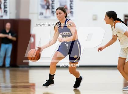 Thumbnail 2 in Jones vs. Navarro (UIL 4A Area Playoffs) photogallery.