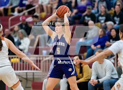 Thumbnail 1 in Jones vs. Navarro (UIL 4A Area Playoffs) photogallery.