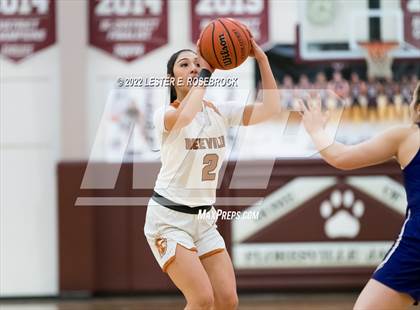 Thumbnail 2 in Jones vs. Navarro (UIL 4A Area Playoffs) photogallery.
