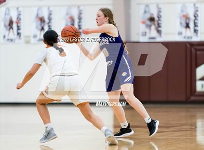 Thumbnail 3 in Jones vs. Navarro (UIL 4A Area Playoffs) photogallery.