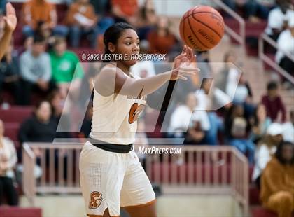 Thumbnail 2 in Jones vs. Navarro (UIL 4A Area Playoffs) photogallery.