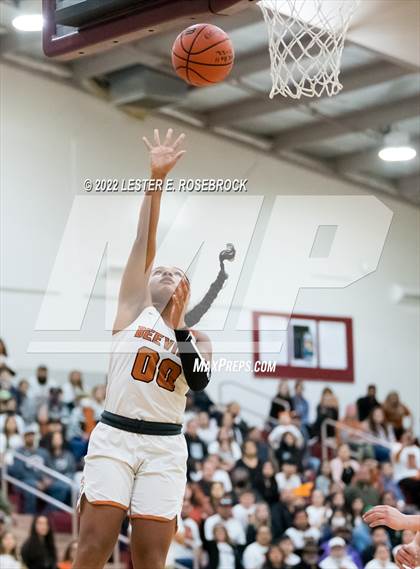 Thumbnail 3 in Jones vs. Navarro (UIL 4A Area Playoffs) photogallery.